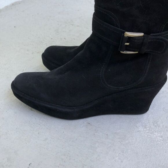 Stuart Weitzman boots - Picture 2 of 6